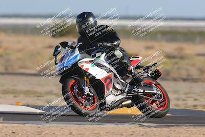 media/Nov-06-2023-Moto Forza (Mon) [[ce023d0744]]/3-Intermediate Group/Session 5 (Turn 4)/